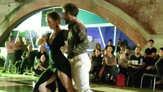 Cecilia García y Serkan Gokcesu. La Mariposa (Color Tango en vivo) Garufa tango fest 25mar23 (2-2)