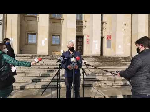 Jarosław, wojewoda dolnośląski, alarmuje o wzrostach zakażeń