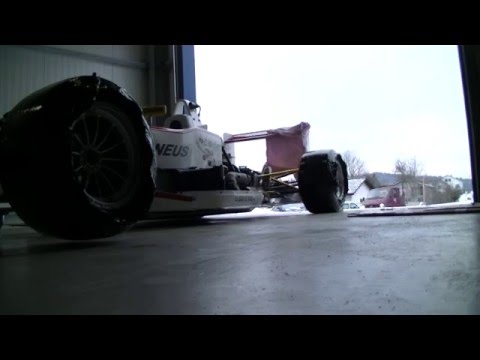 Dallara F302-04 Spiess Startup