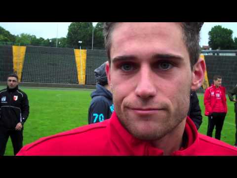 FC Augsburg Maximilian Löw nach dem Klassenerhalt