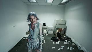 Sophie Powers, Lexie Liu - Klepto