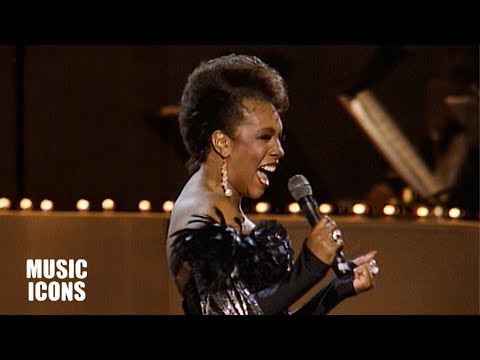 Mary Wilson - "How Lucky Can You Get" (That's What Friends Are For (Live in Concert)