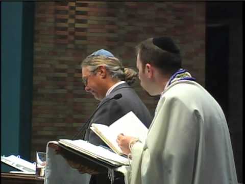Cantor Shneur Bielak Selichot 2007 Highlights.mov