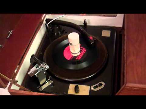 PILOT 1954 PORTABLE HI-FI - MODEL # 1010  .. YOUR TENDER LIPS .. THE CLOVERS