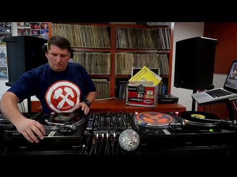 PEETBOY - OLAV BASOSKI SAMPLITUDE TRACKS