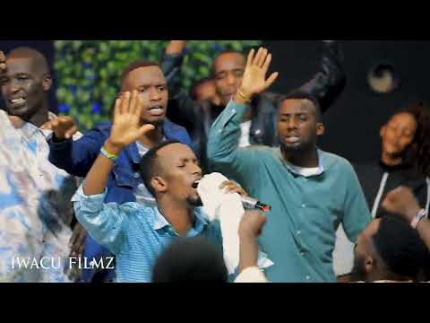 ABANAZIRI MUBIHE BYIZA 😭🙏🙏 // INDIRIMBO NZIZA MUGITARAMO