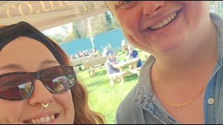 ENGLISH SINGERS ENTERTAINING FOLK AT A BREWERY!