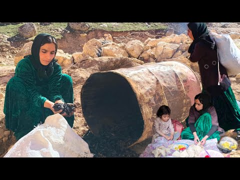 Shocking Struggles of a Homeless Woman |  Building a New Life with an Operator and His Children 😱❤️