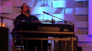 Joey DeFrancesco Trio at Java Jazz 2014 - At long last love (Day 1)