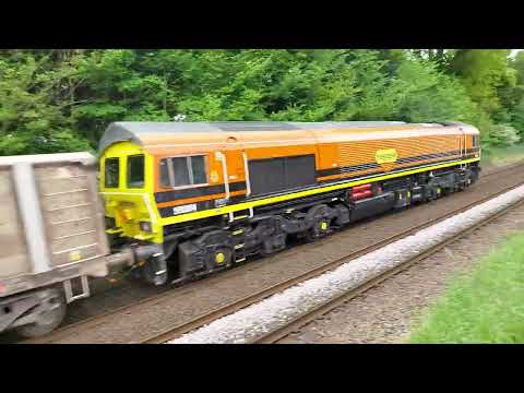 59204 orange freightliner 59