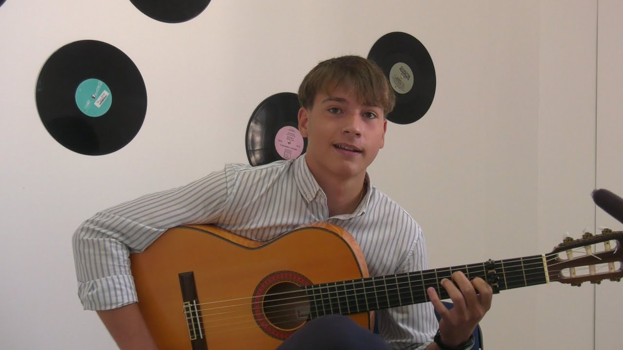 El talento de Juan Belmonte a la guitarra