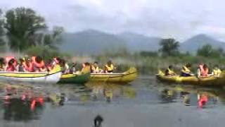 preview picture of video 'lago di Pusiano a scuola in canoa.mp4'