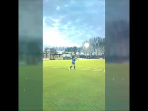 Eerste techniektraining meiden SVS MO15-1 2016/2017