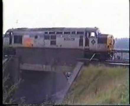 37059 Port Of Tilbury arriving at Tinsley