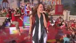 Miley Cyrus - Santa Clause is Comin' To Town @ Christmas Day Parade 2008