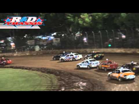 Modified Sedans - Heat 4 - Kings Royal - Kingaroy Speedway - 25.01.14