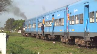 preview picture of video 'Alco RSD-39 658 saliendo de Mariano Acosta (09-10-2013)'