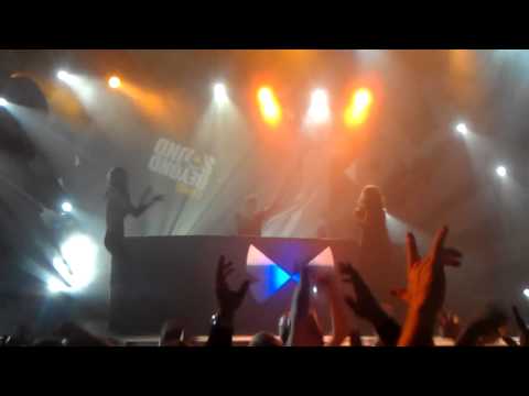 Arty Playing New track Steve Angello vs. Matisse & Sadko -- SLVR