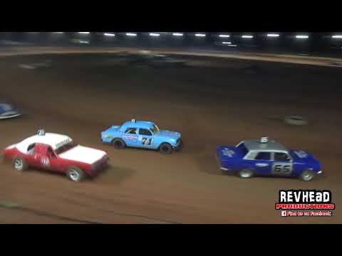 Nostalgia Sedans - Final - Maryborough Speedway - 18/6/2022