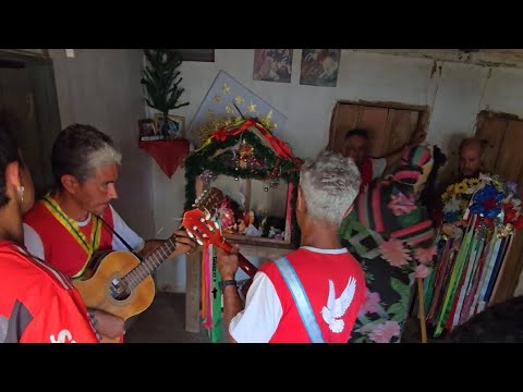 Folia de Reis na Serra da Bocaina, interior de São Paulo Tradição Brasileira 