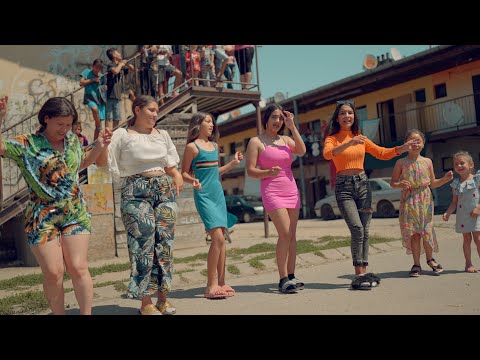 Karin a Emily - Narov mamo narov ( cover )