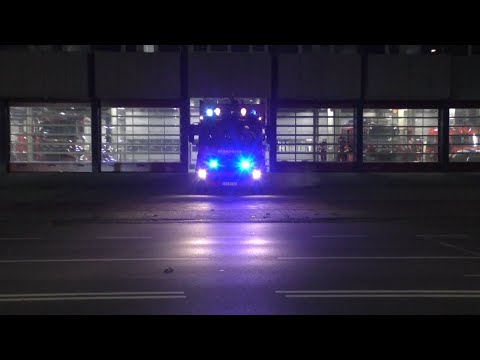 P1 UITRUK Brandweer SBH 01-1884 + 01-1860 Groningen Sontweg met naar voertuigbrandf N34