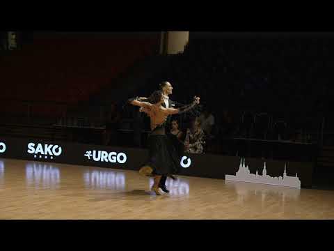 WDSF WORLD OPEN STANDARD. Quickstep
