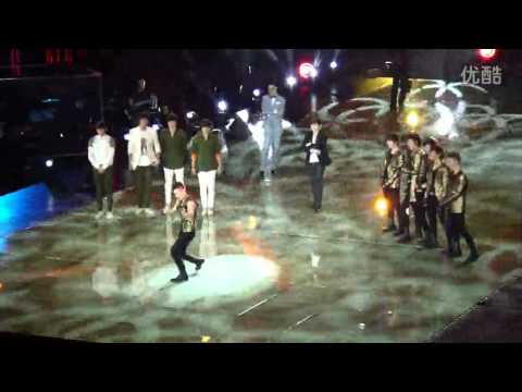 Shinhwa Minwoo Dance 75d - [makko222] 120821 Asian Wave Dance Battle (w/ Cross Gene's Casper)