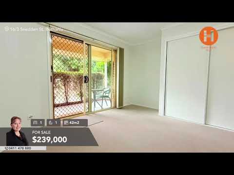 Renovated and Ready to move into!  1 Bedroom Unit  - Close to Shops & Train