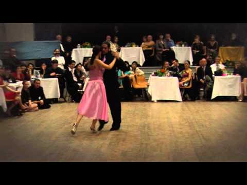  Andres Laza Moreno  and  Isabel Acuña  are  dancing  to  the  milonga  "  Ella Es Asi  "