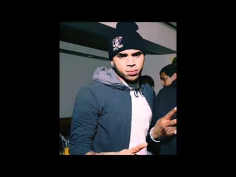 J. Valentine - Up (R&B Remix) Feat. Chris Brown & Pleasure P (No Shout)