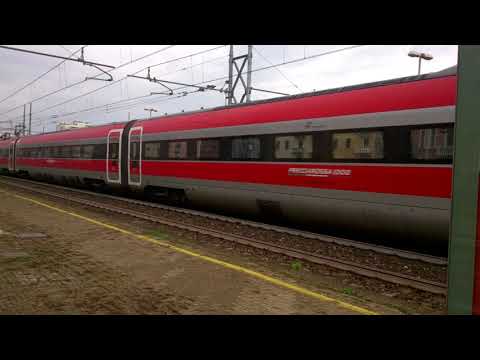 Transito treno Frecciarossa 9629 Milano C.le - Napoli C.le alla stazione di Milano Lambrate