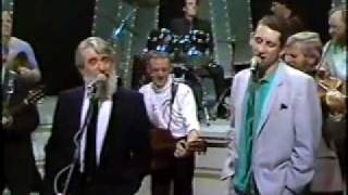 Ronnie Drew &amp; Shane McGowan - The Irish Rover