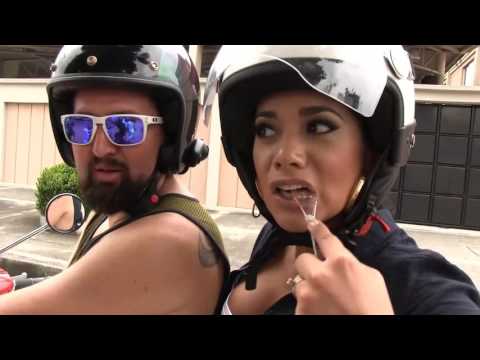 AVESPADOS / Programa 21 - Comida Rápida / Dora West