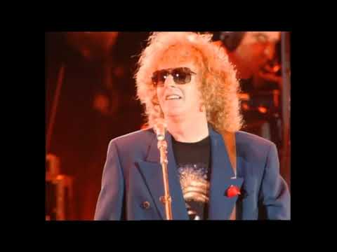 Ian Hunter, David Bowie, Mick Ronson & Queen – All The Young Dudes [1992 London, Tribute Concert] HD