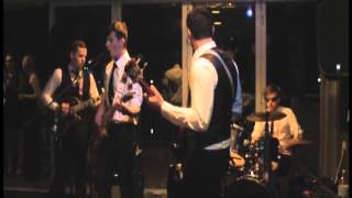 The Strangers - Counting the Beat ( The Swingers Cover )