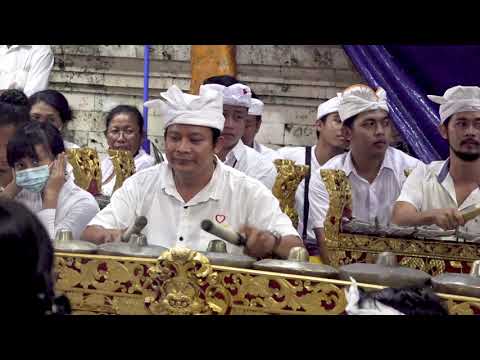 Gamelan gong Bali || Tabuh Pat Gari