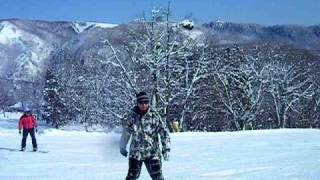 preview picture of video 'Stephen China Snowboard Try to Front & Back 180日本長野白馬八方2010-01-04 Morning.AVI'