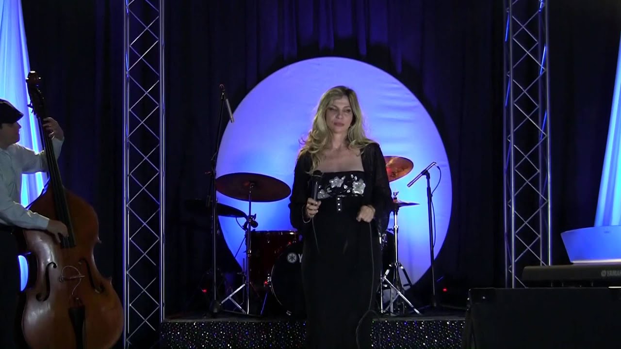 Promotional video thumbnail 4 for Noreena Downey And Dizzy Blue band