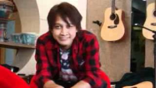 Download lagu ArieL-Dara NEW hit's 2011 mp3 Download lagu ArieL-Dara NEW hit's 2011 mp3