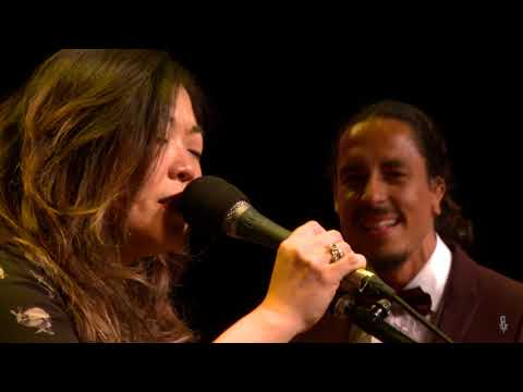 eTown Finale with Chicano Batman & BettySoo - Don’t Let Me Down (eTown webisode #1229)