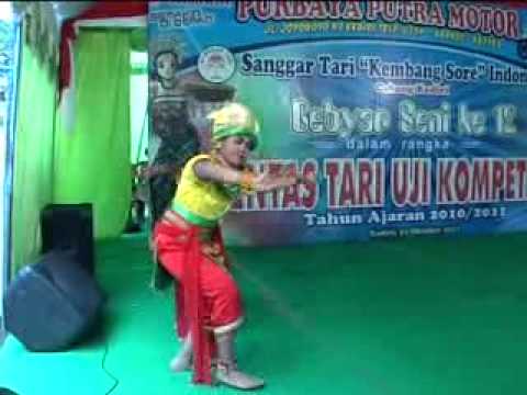 Indonesian Traditional Dance "Tari Guyub Rukun"