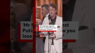 Download lagu Mr Nobody Against Putin wins best documentary feature Oscar. #Oscars #BBCNews mp3