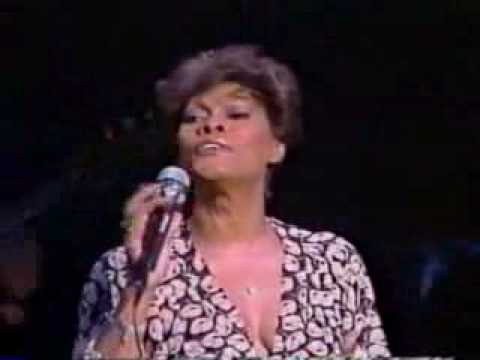 Dionne Warwick - Yours (live)