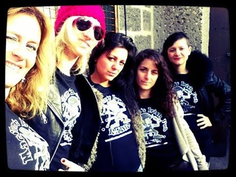 TOXIC FROGS  -   A new Celtic Punk Rock chicks band !!