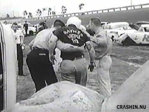 rfsc019 MSM 37 car pile up Daytona 1960