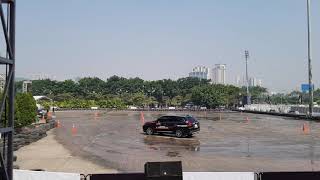 Leona Chin Drift xe