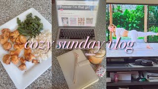 cozy sunday vlog! | pilates, healthy meals, gratitude journaling 