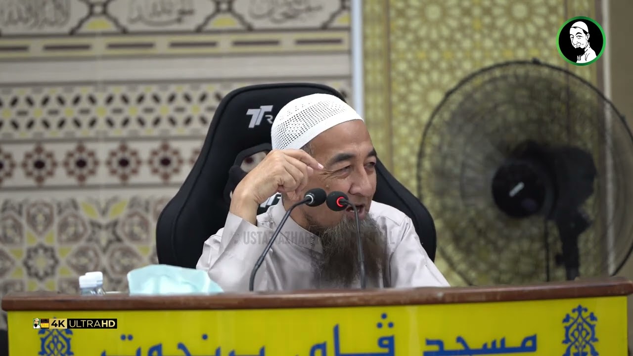 Hukum Lelaki Live Pakai Baju Kelawar - Ustaz Azhar Idrus