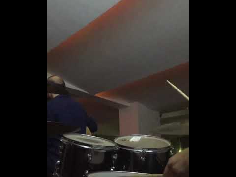 Elfida (amateur drummer)